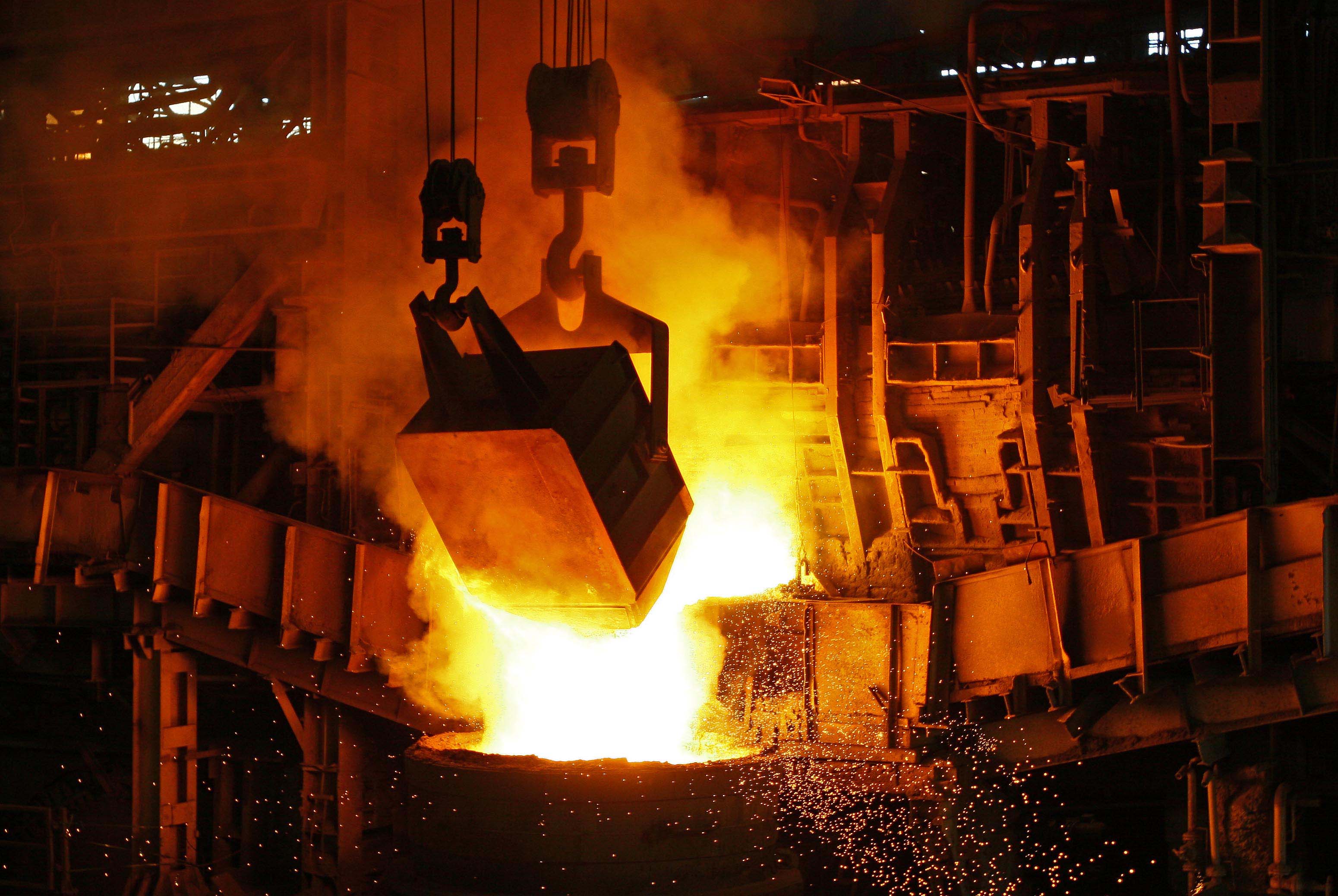 Отрасли промышленности цветная металлургия. Цветная металлургия Бразилии. Черная металлургия. Черная и цветная металлургия. Металлургия промышленность.